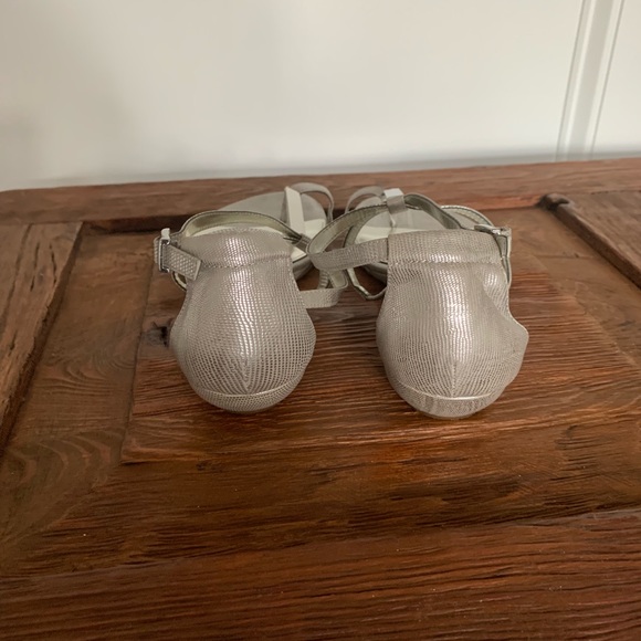 Alfani Women’s Flat Sandal - Picture 3 of 4